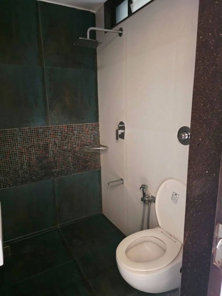 Bathroom, thaltej 3 Bedroom 1940 Sq.Ft. Apartment In Thaltej Ahmedabad 10480783