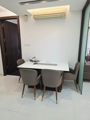 Team Area in 3 BHK Apartment at Thaltej – for Rent