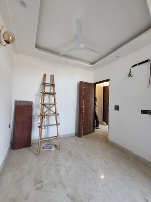 Room in 2 BHK Builder Floor at Panchsheel Vihar – for Rent