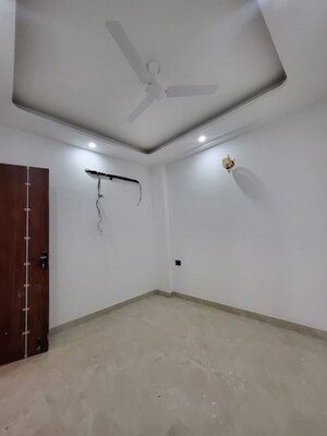 Room in 2 BHK Builder Floor at Panchsheel Vihar – for Rent