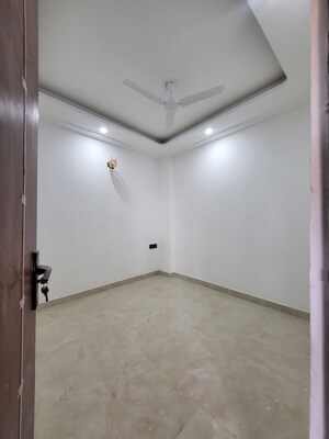 Room in 2 BHK Builder Floor at Panchsheel Vihar – for Rent
