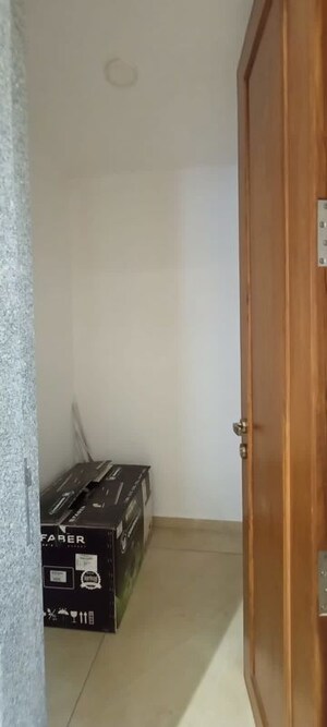 Room in 3 BHK Apartment at Courtyard Palladium, Bhayli – for Sale