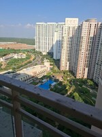 2 BHK + Pooja Room 1350 Sq.Ft. Builder Floor in Sector 62