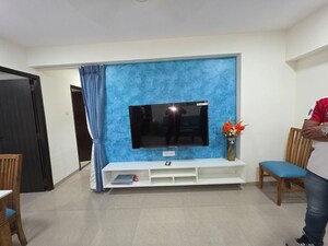 Furnished Amenities in 2 BHK Apartment at Neel Kamal Apartment Vile Parle, Vile Parle East – for Rent