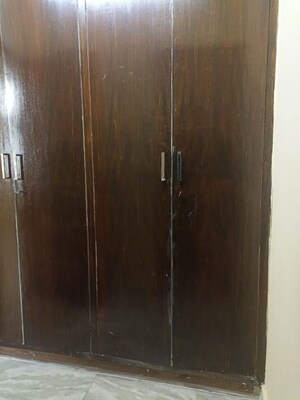 Furnished Amenities in 3.5 BHK Villa at Sector 36 – for Rent