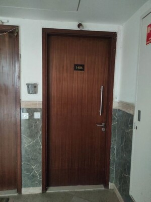 Furnished Amenities in 4 BHK Apartment at L&T Crescent Bay T2, Parel – for Sale