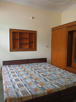 Bedroom in 2 BHK Builder Floor at Sector 15 – for Rent