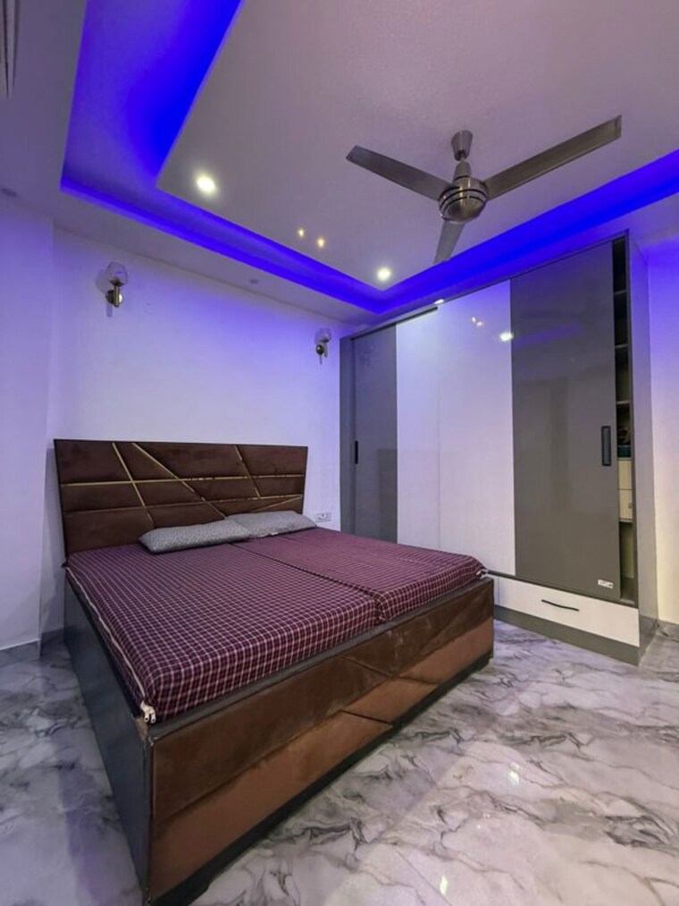 Bedroom, freedom fighters enclave 4 Bedroom 1200 Sq.Ft. Builder Floor In Freedom Fighters Enclave Delhi 10480989