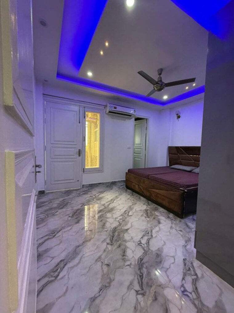 Bedroom, freedom fighters enclave 4 Bedroom 1200 Sq.Ft. Builder Floor In Freedom Fighters Enclave Delhi 10480989