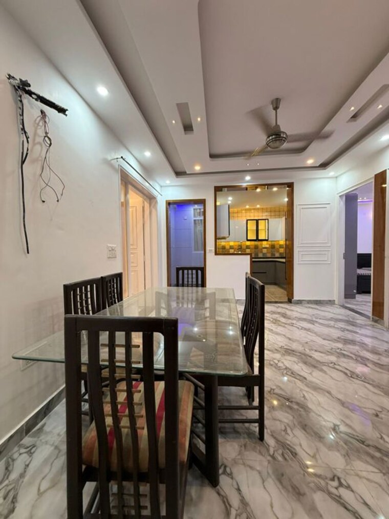 Living Room, freedom fighters enclave 4 Bedroom 1200 Sq.Ft. Builder Floor In Freedom Fighters Enclave Delhi 10480989