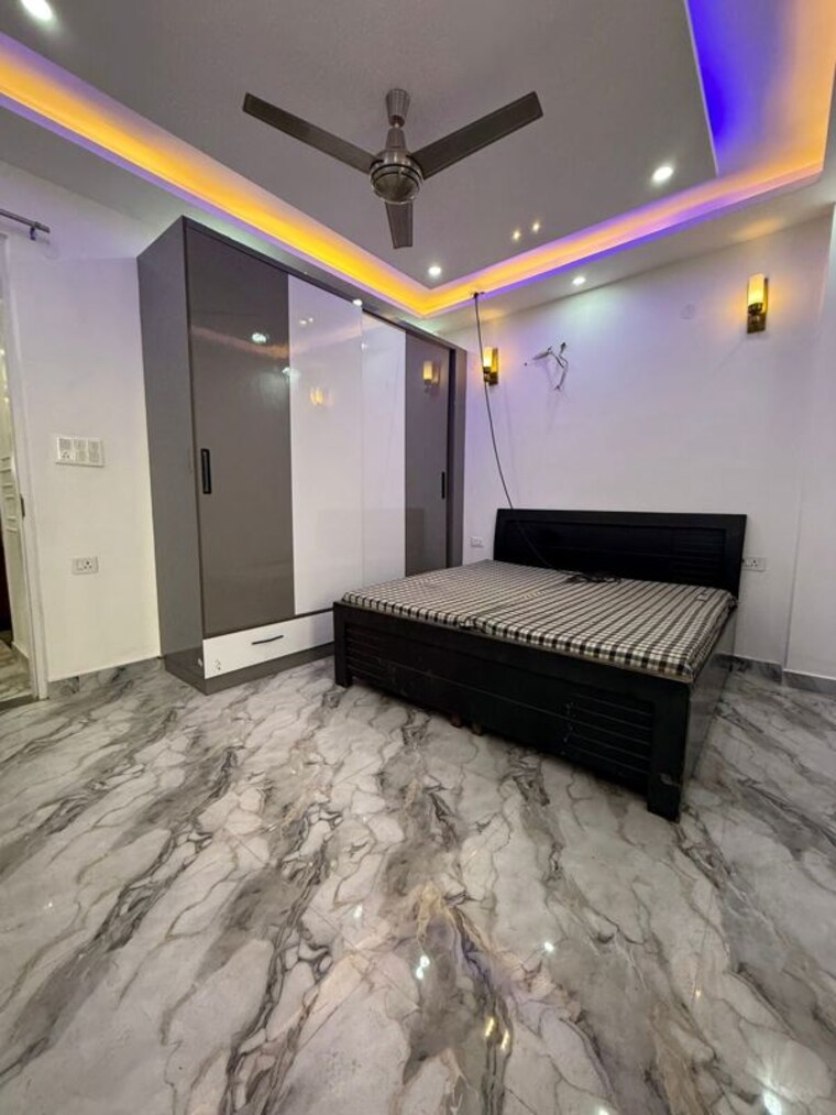 Bedroom, freedom fighters enclave 4 Bedroom 1200 Sq.Ft. Builder Floor In Freedom Fighters Enclave Delhi 10480989