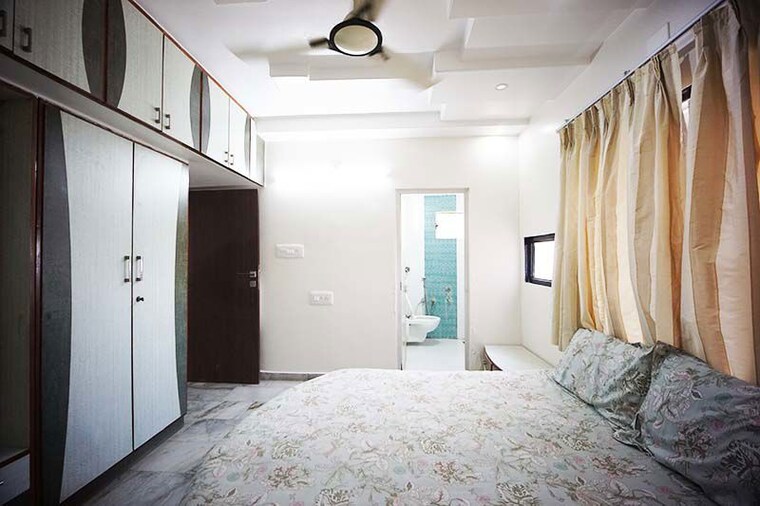 Bedroom, satellite 2 Bedroom 108 Sq.Ft. Apartment In Satellite Ahmedabad 10480997