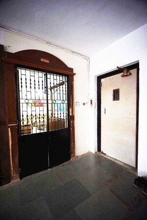 Room in 2 BHK Apartment at Satellite – for Sale