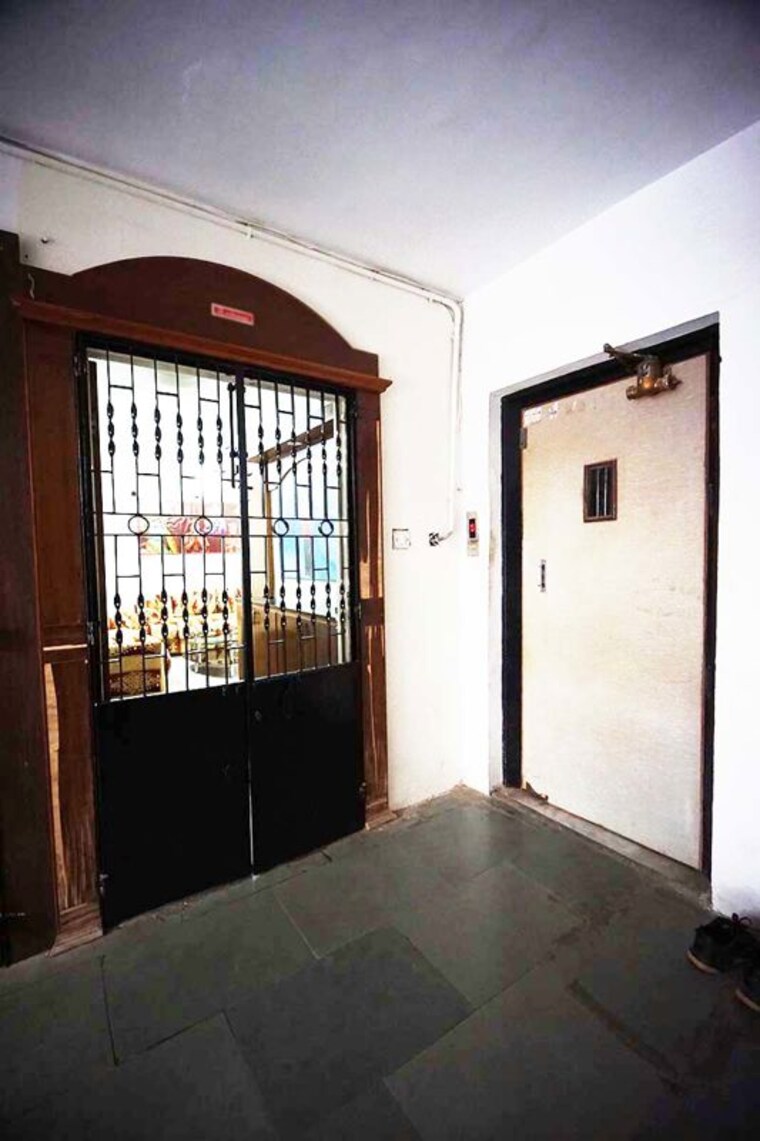 Room, satellite 2 Bedroom 108 Sq.Ft. Apartment In Satellite Ahmedabad 10480997
