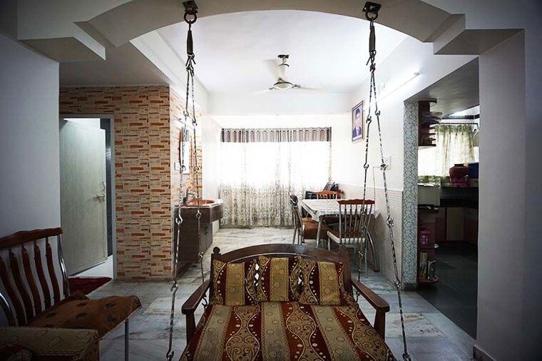 Living Room, satellite 2 Bedroom 108 Sq.Ft. Apartment In Satellite Ahmedabad 10480997