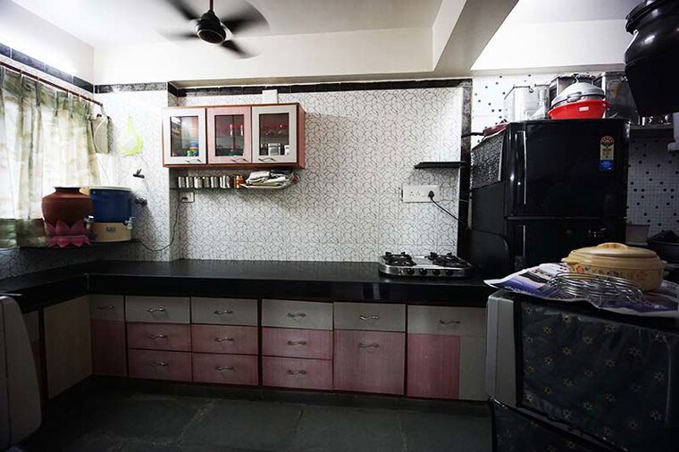 Kitchen, satellite 2 Bedroom 108 Sq.Ft. Apartment In Satellite Ahmedabad 10480997