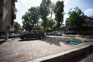 Parking in 2 BHK Apartment at Satellite – for Sale