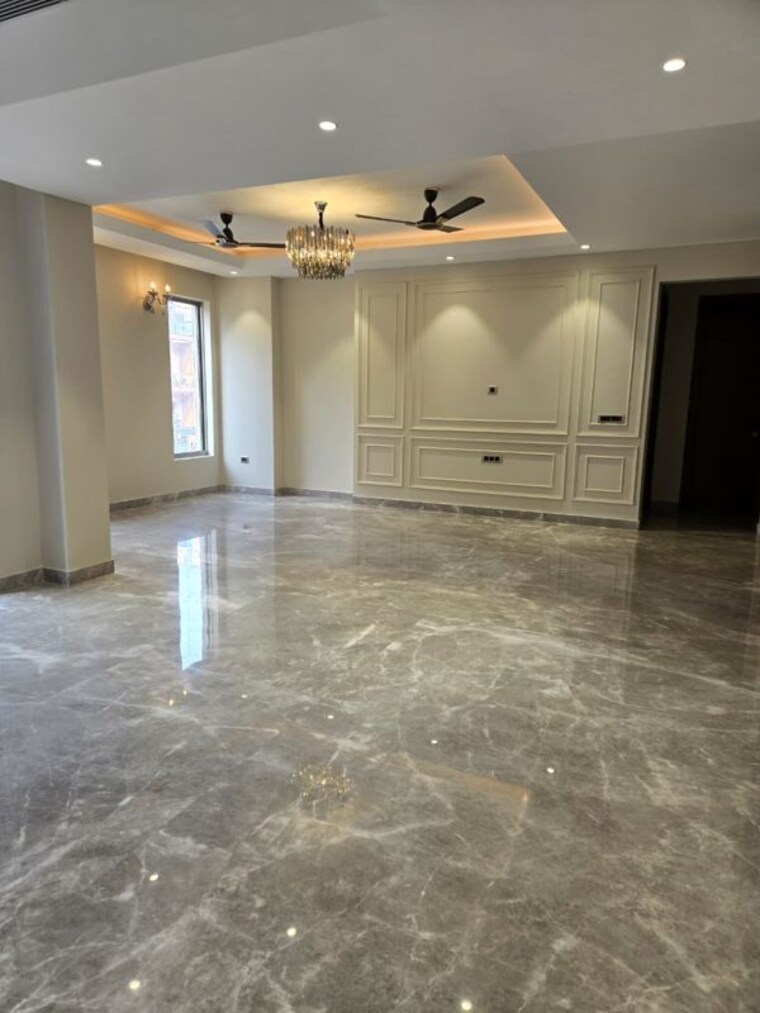 Room, unitech-deerwood-chase 4 Bedroom 360 Sq.Yd. Builder Floor In Nirvana Country Gurgaon 10481032