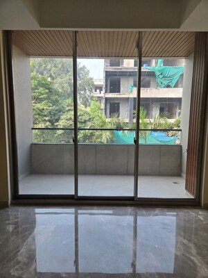 Room in 4 BHK Builder Floor at Unitech Deerwood Chase, Nirvana Country – for Sale