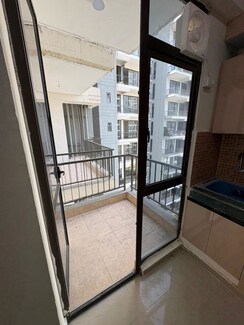 2 BHK Apartment For Sale in Suncity Avenue 102