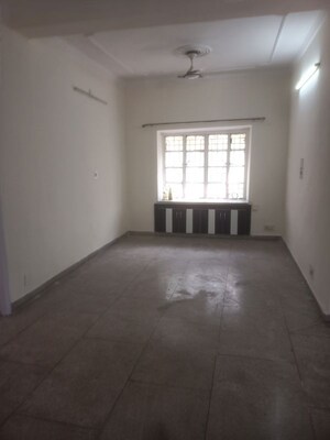 2 BHK Apartment For Rent in Vasant Kunj