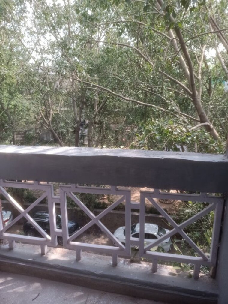 Balcony, vasant kunj 2 Bedroom 900 Sq.Ft. Apartment In Vasant Kunj Delhi 10481060