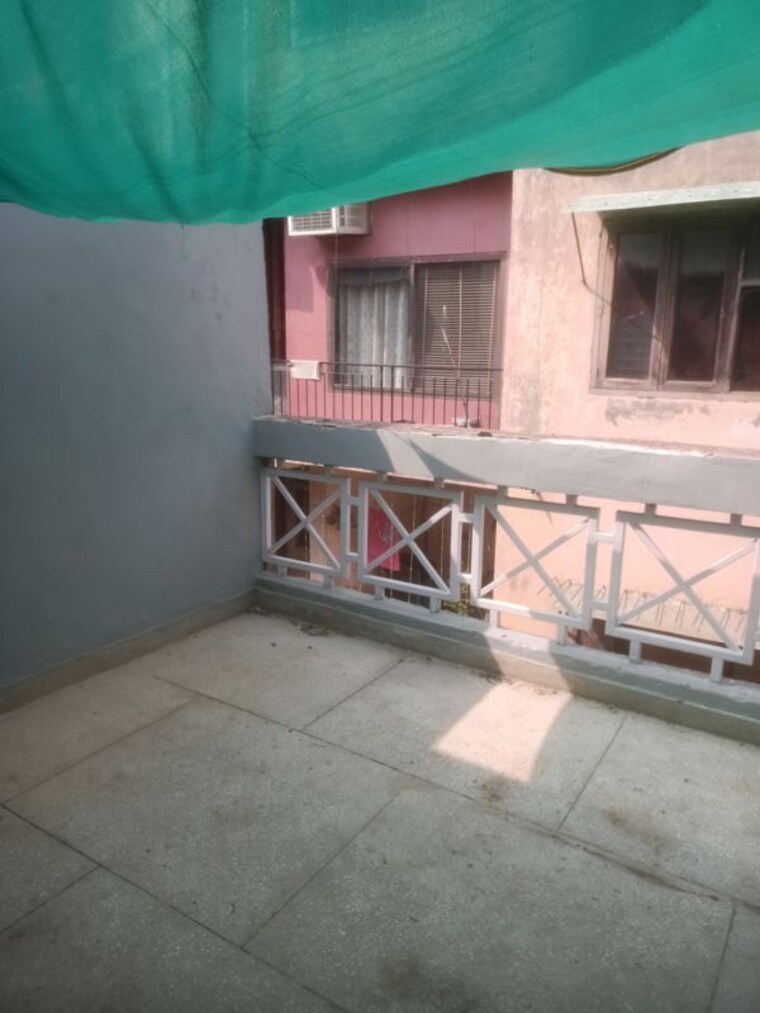 Balcony, vasant kunj 2 Bedroom 900 Sq.Ft. Apartment In Vasant Kunj Delhi 10481060