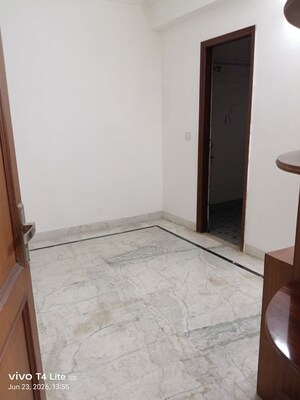 Room in 2 BHK Builder Floor at Panchsheel Vihar – for Sale