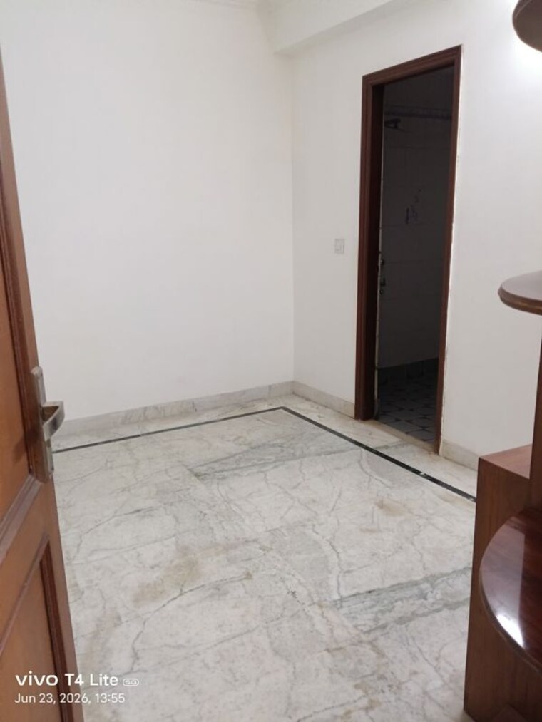 Room, panchsheel vihar 2 Bedroom 80 Sq.Yd. Builder Floor In Panchsheel Vihar Delhi 10481081