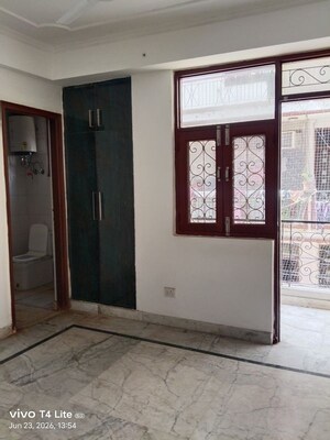 Room in 2 BHK Builder Floor at Panchsheel Vihar – for Sale