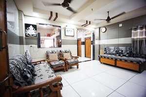 2 BHK Apartment For Sale in Thakkarbapa Nagar