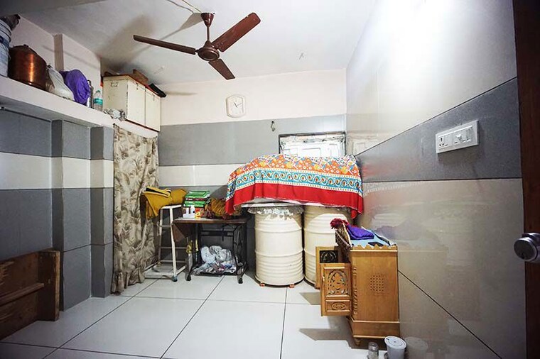 Team Area, thakkarbapa nagar 2 Bedroom 95 Sq.Yd. Apartment In Thakkarbapa Nagar Ahmedabad 10481064