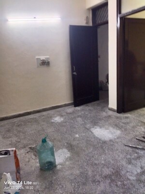 Room in 1 BHK Builder Floor at Malviya Nagar – for Rent