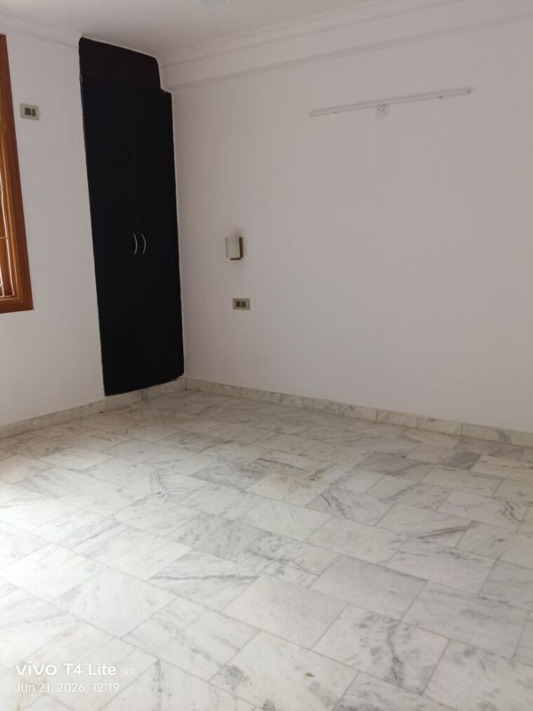 Room, malviya nagar 2 Bedroom 85 Sq.Yd. Apartment In Malviya Nagar Delhi 10481121