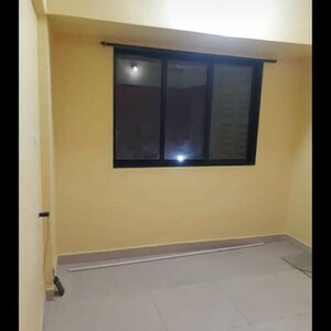 Room in 3.5 BHK Apartment at Shalimar Belvedere Court, Gomti Nagar – for Rent