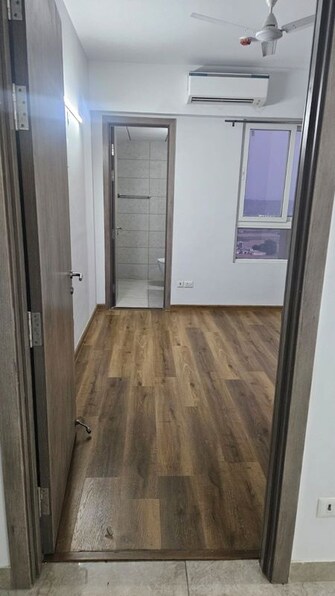 3.5 BHK + Servant Room,Extra Room 1720 Sq.Ft. Apartment in Emaar Palm Gardens