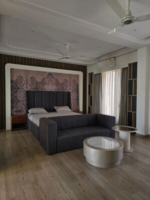 Living Room in 5 BHK Independent House at Shyam Nagar – for Rent
