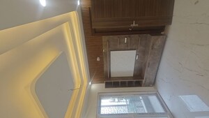 Furnished Amenities in 4 BHK Independent House at Laxman Chowk – for Sale