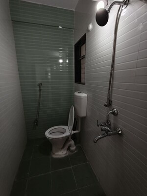 Bathroom in 1 BHK Apartment at Abhishek Apartments Malad, Malad East – for Rent