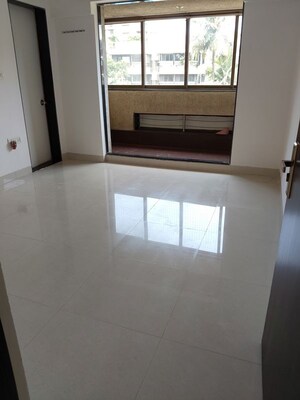 Bedroom in 3 BHK Apartment at Patliputra Building, Andheri West – for Rent