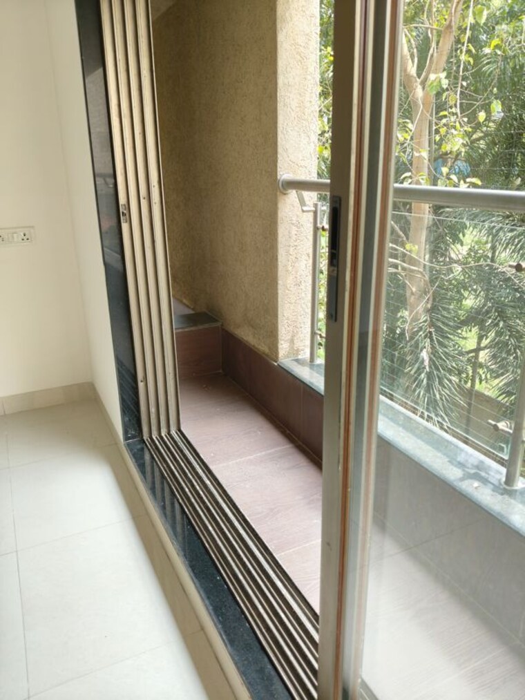 Balcony, patliputra-building 3 Bedroom 1250 Sq.Ft. Apartment In Andheri West Mumbai 10481194