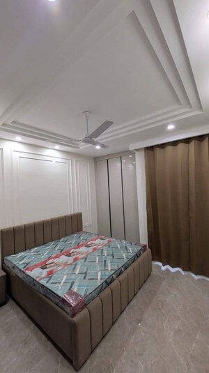 Bedroom in 2 BHK Apartment at Saket – for Rent