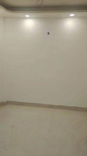 Room in 2 BHK Apartment at Kalkaji – for Sale