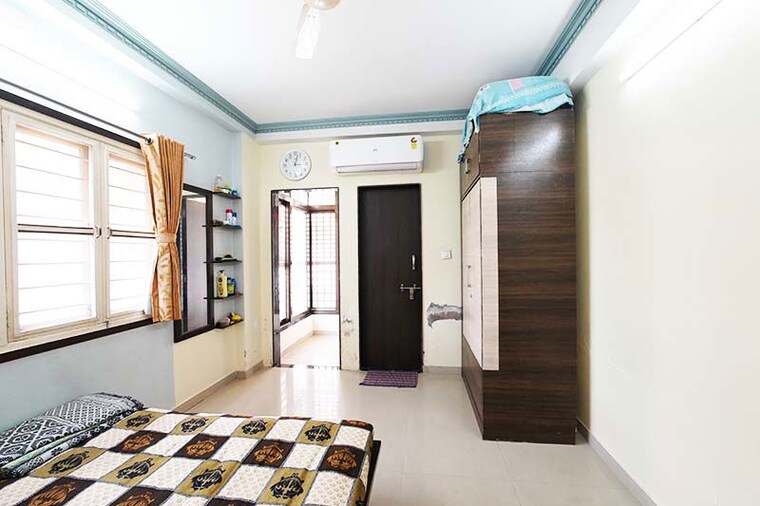 Living Room, new ranip 3 Bedroom 118 Sq.Yd. Apartment In New Ranip Ahmedabad 10481209