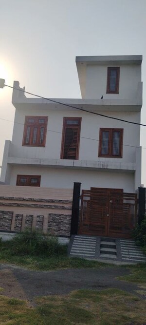 4 BHK Independent House For Sale in Salarpur Jalalpur