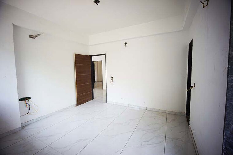 Room, vasna 3 Bedroom 210 Sq.Yd. Apartment In Vasna Ahmedabad 10481266