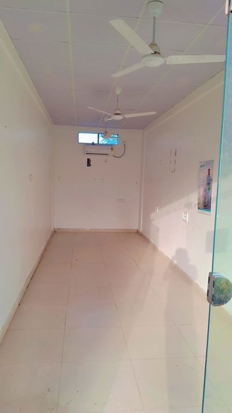 Bathroom, jms-marine-square Commercial Shop 256 Sq.Ft. In Sector 102 Gurgaon 10481272