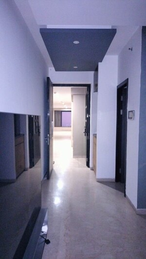 3 BHK Apartment For Sale in Oberoi Realty Esquire, Goregaon East