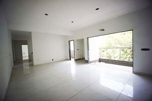 4 BHK Apartment For Sale in Vasna