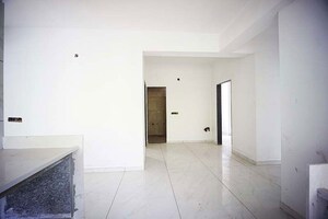 Room in 4 BHK Apartment at Vasna – for Sale